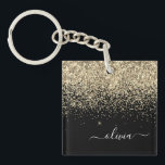 Gold Black Glitter Script Monogram Girly Name Sleutelhanger<br><div class="desc">Zwarte en Gold Faux Folie Sparkle Glitter Script Monogram Name Sleutelhanger. Dit maakt de perfecte liefhebbende 16 verjaardag,  bruiloft,  vrijgezellenfeest,  verjaardagsdag,  baby shower of vrijgezellenfeest voor iemand die van luxe glam en stijl houdt.</div>