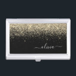 Gold Black Glitter Script Monogram Girly Name Visitekaarthouder<br><div class="desc">Black and Gold Sparkle Glitter Script Monogram Name Business Card Holder. Dit maakt de perfecte liefhebbende 16 verjaardag,  bruiloft,  vrijgezellenfeest,  verjaardagsdag,  baby shower of vrijgezellenfeest voor iemand die van luxe glam en stijl houdt.</div>