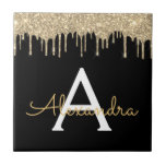 Gold Black Luxury Glitter Glam Monogram Naam Tegeltje<br><div class="desc">Gouden en Zwarte Sparkle Glitter Monogram Naam en Initiaal Keramische Tegels. Dit maakt het perfecte zoete 16-jarige verjaardagscadeau, bruiloft, vrijgezellenfeest, jubileum, baby shower of vrijgezellenfeest voor iemand die van glamoureuze luxe en chique stijlen houdt.</div>