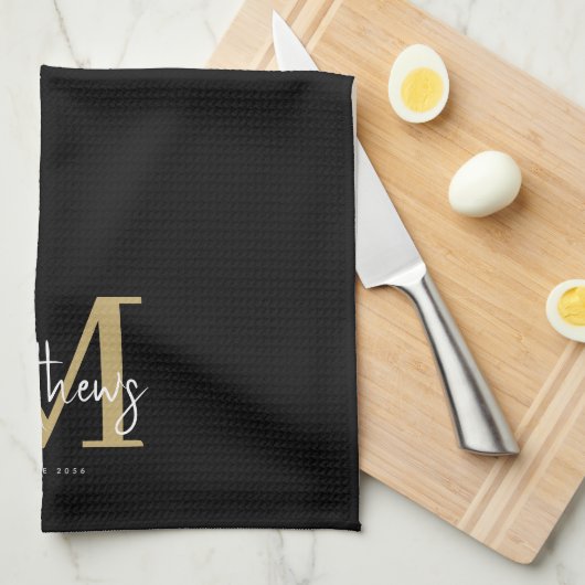 Gold Black White Monogram Familienaam Theedoek (Quarter Fold)