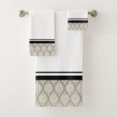 Gold & Black White Towel Set Bad Handdoek (Insitu)