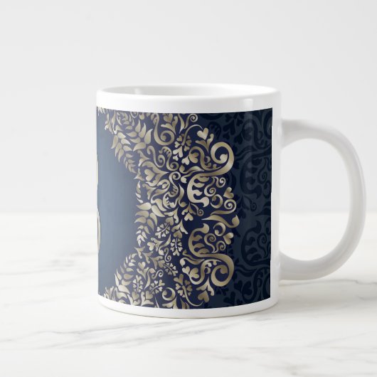 Gold Blue  B Fancy Damask Monogram Grote Koffiekop (Rechts)