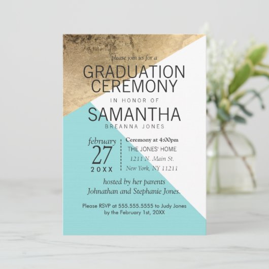 Gold Blue White Geo Triangles Afstuderen Ceremony Kaart (Staand voorkant)