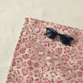 Gold Blush Roze Glitzy Glitter Leopard Print Strandlaken (In situ)