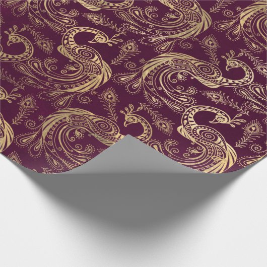 Gold Boho Peacocks op Paars Cadeaupapier (Hoek)