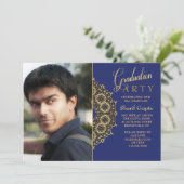 Gold Bracket Photo Afstuderen Invitation Kaart (Staand voorkant)