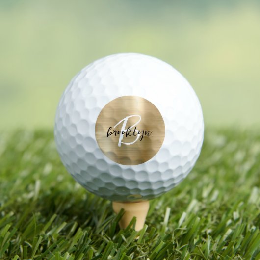 Gold Brushed Metal Zwart Wit Script Monogram Golfballen (Insitu Shirt)