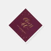 Gold & Burgundy Modern Cheers 60th Birthday Party Servet (Hoek)