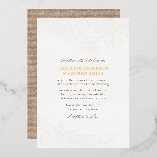 Gold Burlap en Lace Rustic Glam Wedding Folie Uitnodiging (Voorkant / Achterkant)