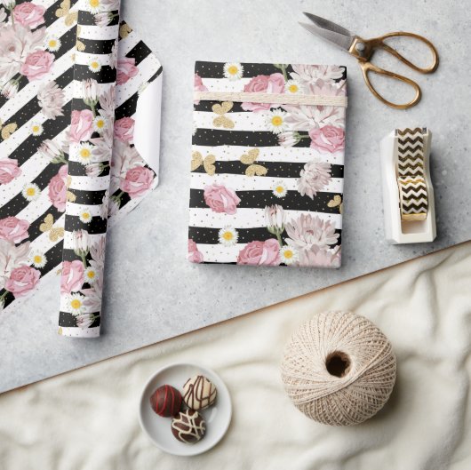 Gold Butterflies Rozen Daisies Floral Pattern Gift Cadeaupapier (Crafts)