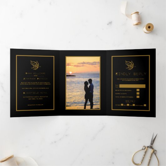 Gold Butterfly, Black & Gold Wedding Suite Drieluik Uitnodiging (Binnen)