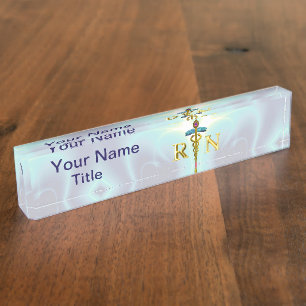 GOLD CADUCEUS GEREGISTREERD NURSE SYMBOL Light Blu Naambordje