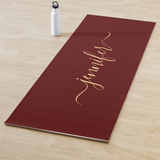 Gold Calligraphy Script Personalized Name Maroon Yogamat (In situ)