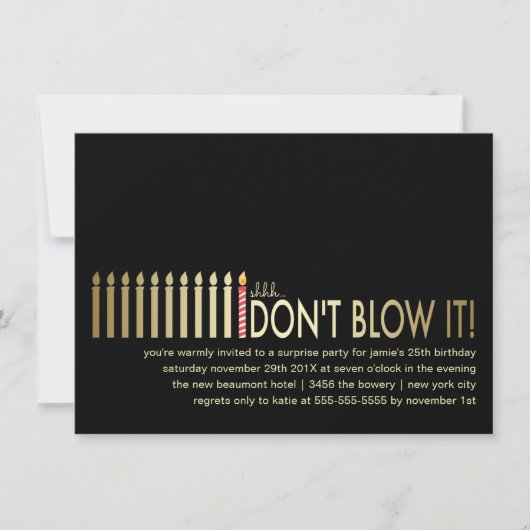 Gold Candles Surprise verjaardagsfeestje uitnodigi Kaart (Voorkant)