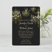 Gold Chandeliers op Black Posh Wedding Invitation Kaart (Staand voorkant)
