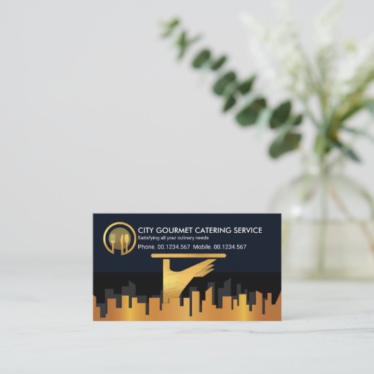 Gold City Silhouette Waiter Serving Visitekaartje (Staand voorkant)