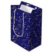 Gold Confetti Dots Midnight Blue Medium Cadeauzakje (Voorkant Gekanteld)