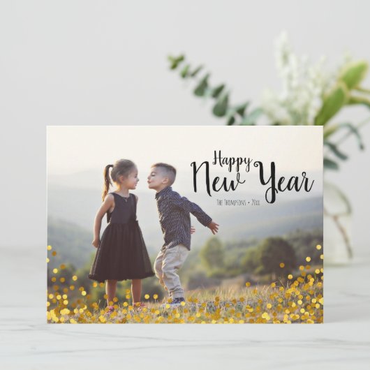 Gold Confetti Happy Nieuwjaarsfotokaart Feestdagenkaart (Staand voorkant)
