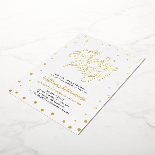 Gold Confetti Surprise Retirement Party Folie Inve Folie Uitnodiging (Gedraaid)