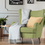 Gold Crayola Solid Plain Color Kussen<br><div class="desc">Een neutrale kleur werkt met elke combinatie van kleuren. Een goede keuze voor een afbeelding en een zacht uiterlijk. EFC88B</div>