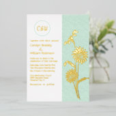 Gold Daisies Monogrammed Wedding Folie Invitation Folie Uitnodiging (Staand Voorkant)