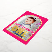 Gold Daisy ONE Eerste Verjaardagsfeestfoto Folie Uitnodiging (Gedraaid)