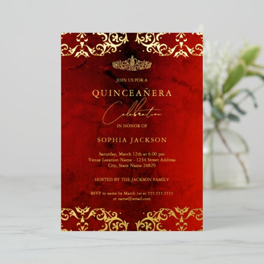 Gold Damask Ruby Red Quinceanera 15th Folie Uitnodiging (Staand Voorkant)