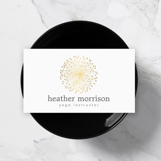 GOLD DANDELION STARBURST LOGO op WITTE Visitekaartje