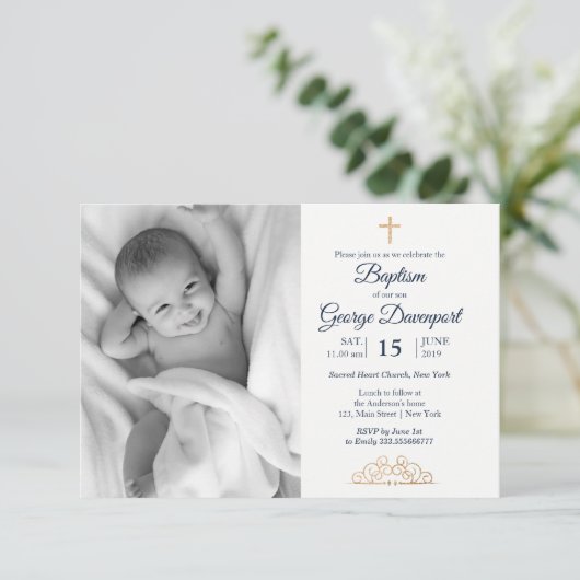 Gold decor Baptism aangepaste fotouitnodiging Kaart (Staand voorkant)