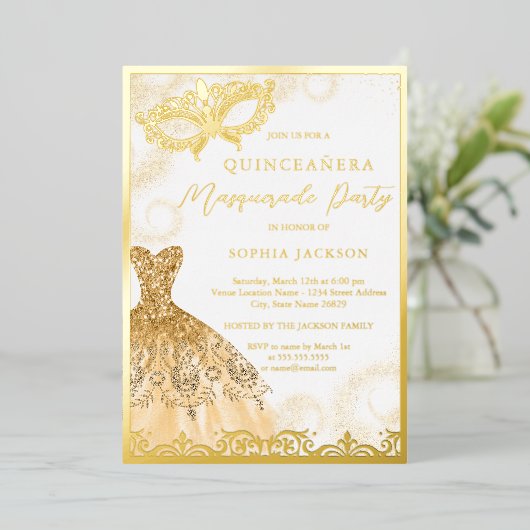 Gold Dress Masquerade Party Quinceanera Folie Uitnodiging (Staand Voorkant)