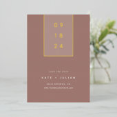 Gold Drop | Moderne minimale Folie Sla de datumkaa Uitnodiging (Staand Voorkant)