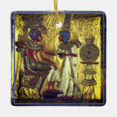 Gold Egyptian Characters op een Keramisch Ornament (Voorkant)