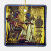 Gold Egyptian Characters op een keramisch Ornament (Achterkant)
