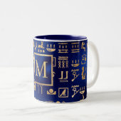 Gold Egyptian Hieroglyphics on Blue Intial Tweekleurige Koffiemok (Voorkant rechts)