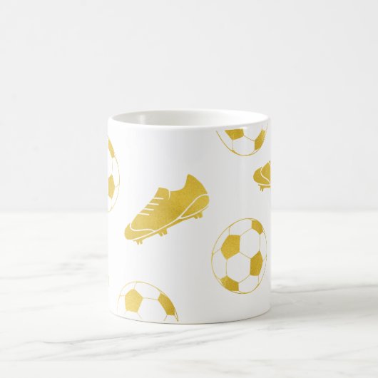 Gold Elegant Classic Soccer Cleats Ball Koffiemok (Center)