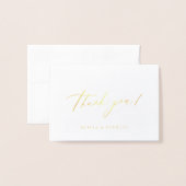 Gold elegant modern script minimalistisch huwelijk folie kaarten (Voorkant met envelop)