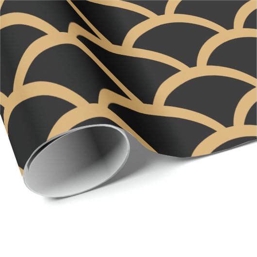 Gold en Black Art Deco Fish Scale Pattern Cadeaupapier (Rol Hoek)