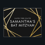 Gold en Black Modern Bat Mitzvah Save the Date Aankondigingskaart<br><div class="desc">Moderne, trendy, en elegant goud en zwarte Bat Mitzvah bewaren de datum briefkaarten met een unieke geometrische vierkantsgrens. Pas dit betaalbaar eenvoudig aan, bespaar de datum voor je Bat Mitzvah met een aangepaste naam, datum en details van je leuke en gesofisticeerde viering. Al tekst is editable, zodat kon dit ontwerp...</div>
