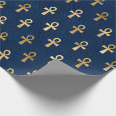 Gold en Blue Egyptian Ankh Pattern Wrapping Paper Cadeaupapier (Hoek)