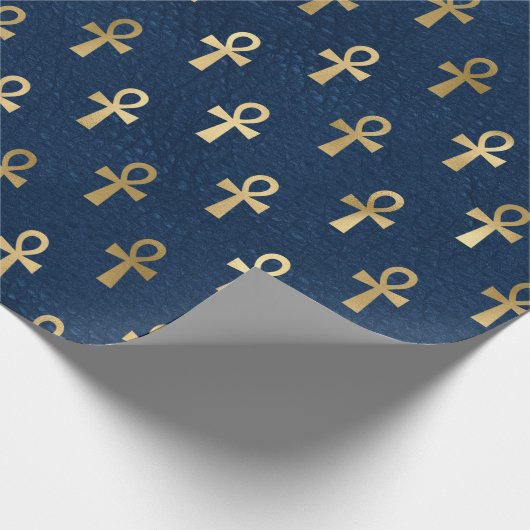 Gold en Blue Egyptian Ankh Pattern Wrapping Paper Cadeaupapier (Hoek)
