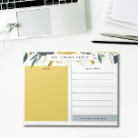 Gold en Navy Blue Bloemenweekkalender Notitieblok<br><div class="desc">Organiseer je weer voor school en show je schoolgeest met deze gouden en marineblauwe waterverf bloemenkalender die vijf aangepaste tekstgebieden bevat waarmee je je wekelijkse familie- of leraarskalender-notitieblok kunt aanpassen aan je behoeften. Voorgestelde gebieden omvatten een titelgebied voor uw achternaam, een sectie Notities / niet vergeten, een titel voor de...</div>