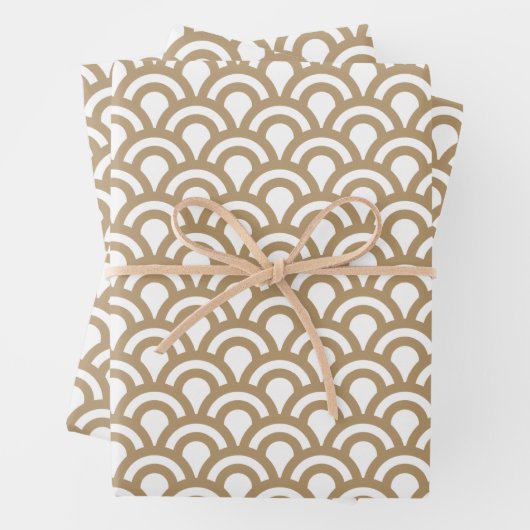 Gold en White Art Deco Fish Scale Pattern Inpakpapier Vel (In situ)