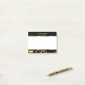 Gold- en zwarte marmer post-it® notes (Op bureau)