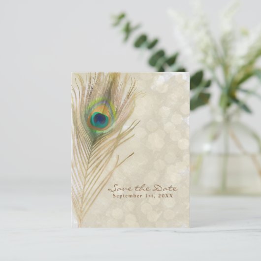 Gold Exotic Peacock Feather Glam Save the Date Aankondigingskaart (Staand voorkant)