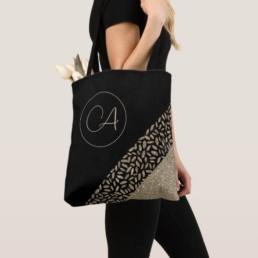 Gold Feathers op zwart monogram Tote Bag (Dichtbij)