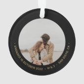 Gold First Kerstmis Engaged Couple Photo Ceramic Ornament (achterkant)