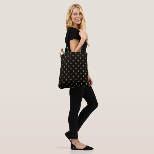 Gold Fleur De Lis Elegant Damask Pattern Black Tote Bag (Op model)