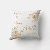 Gold Floral Monogram Logo Wedding Sierkussen (Achterkant)