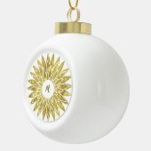 Gold Floral Monogram Patroon Keramische Bal Ornament (Rechts)