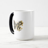 Gold Flower Butterfly met Black Orchid Magische Mok (Voorkant links)